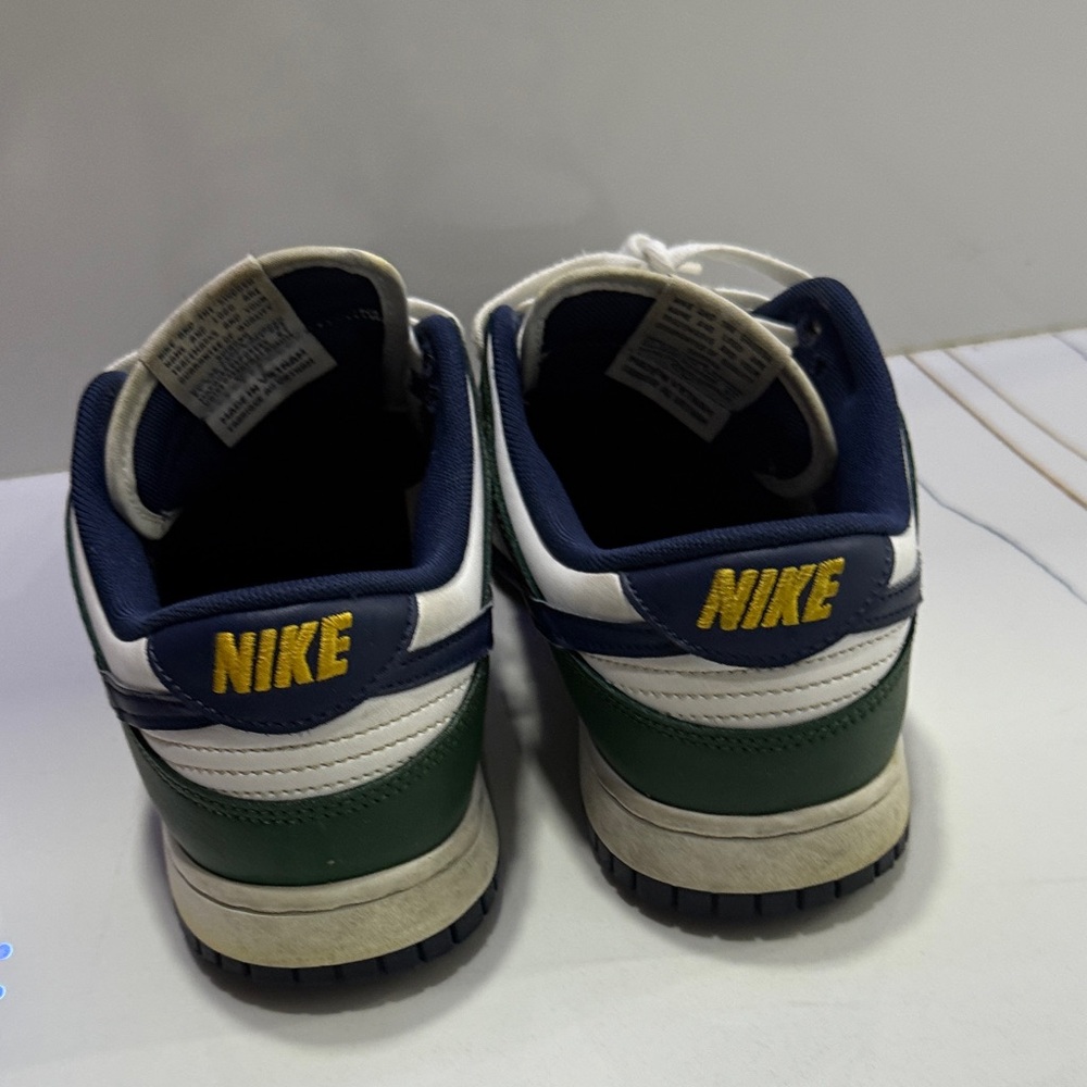 Nike Green and Navy Sneakers - Picture 5 of 10